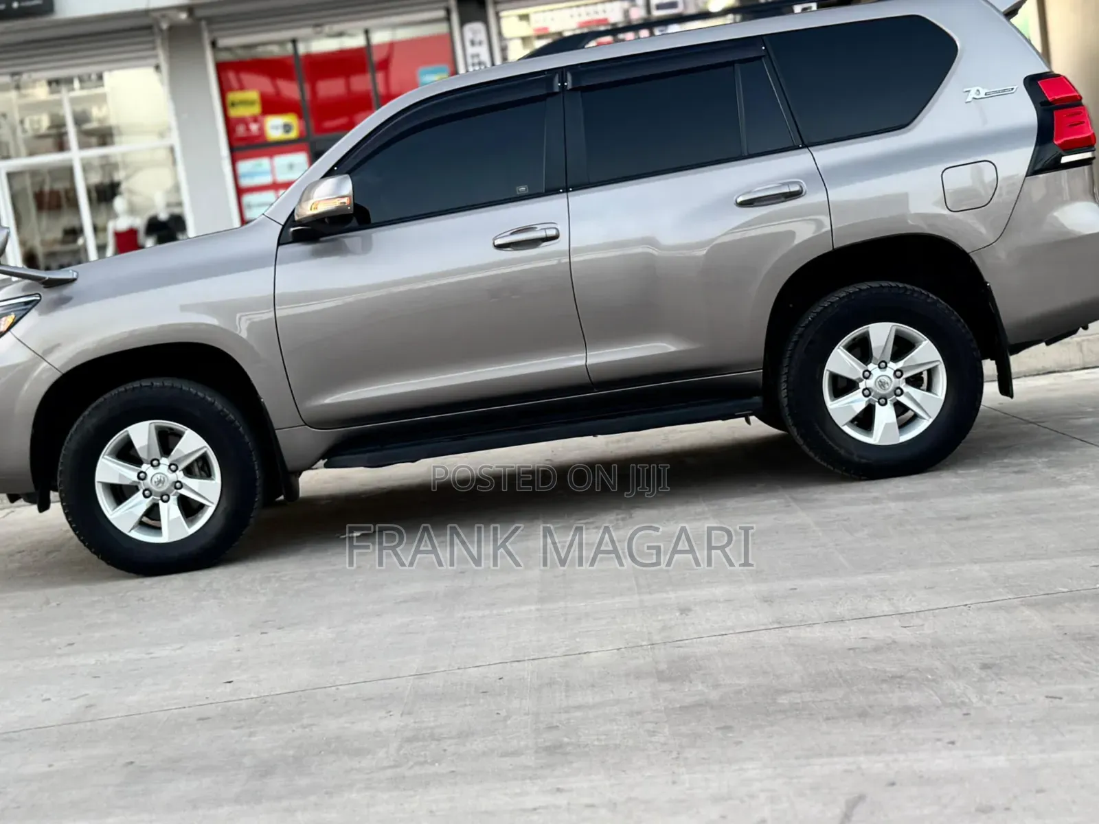 Toyota Land Cruiser Prado 2022 Gray