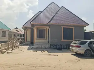 3bdrm House in Chamazi Mfenesini, Kinondoni for sale