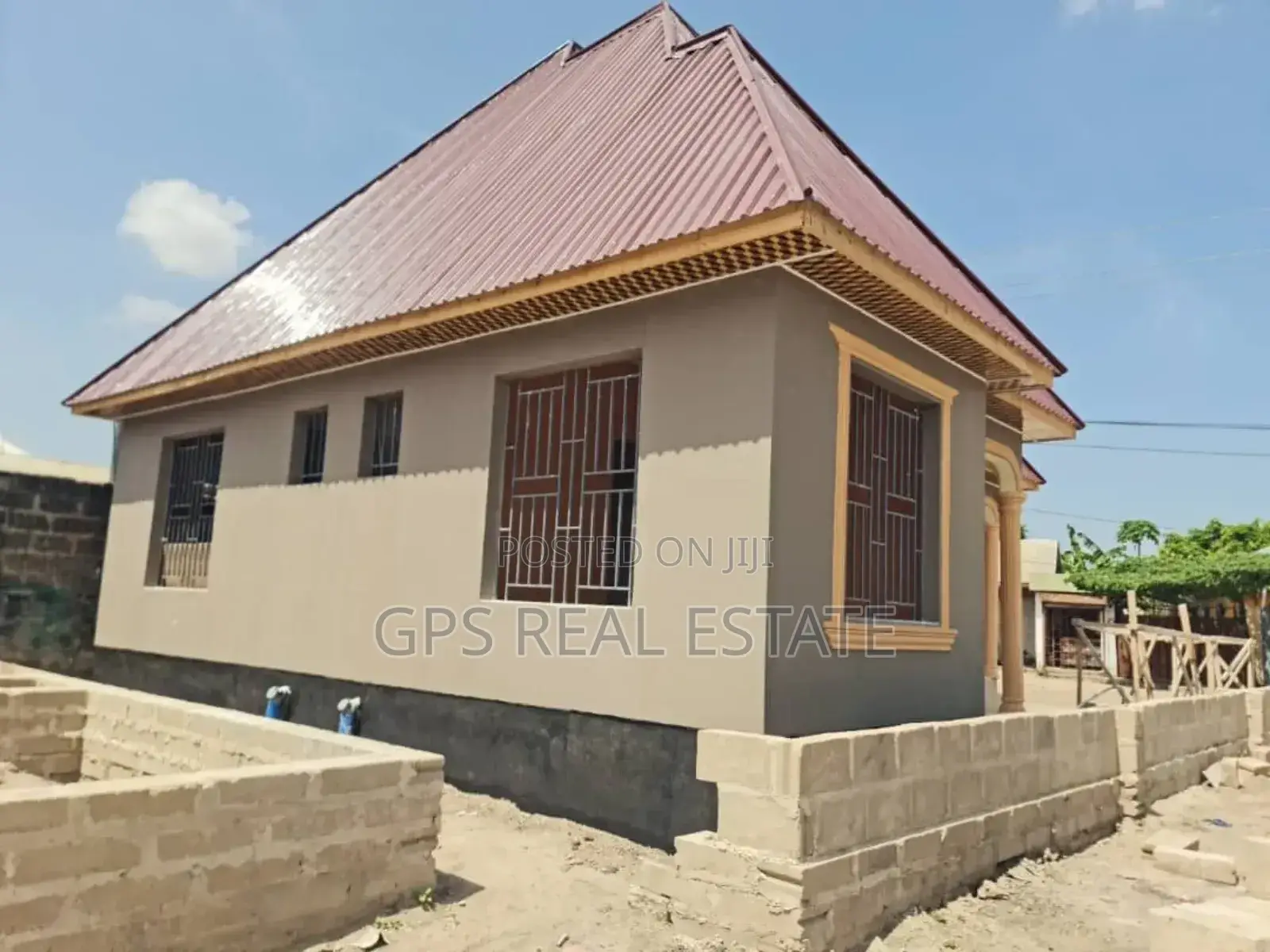 3bdrm House in Chamazi Mfenesini, Kinondoni for sale