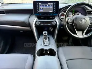 Toyota Harrier 2.5 Hybrid 2021 White