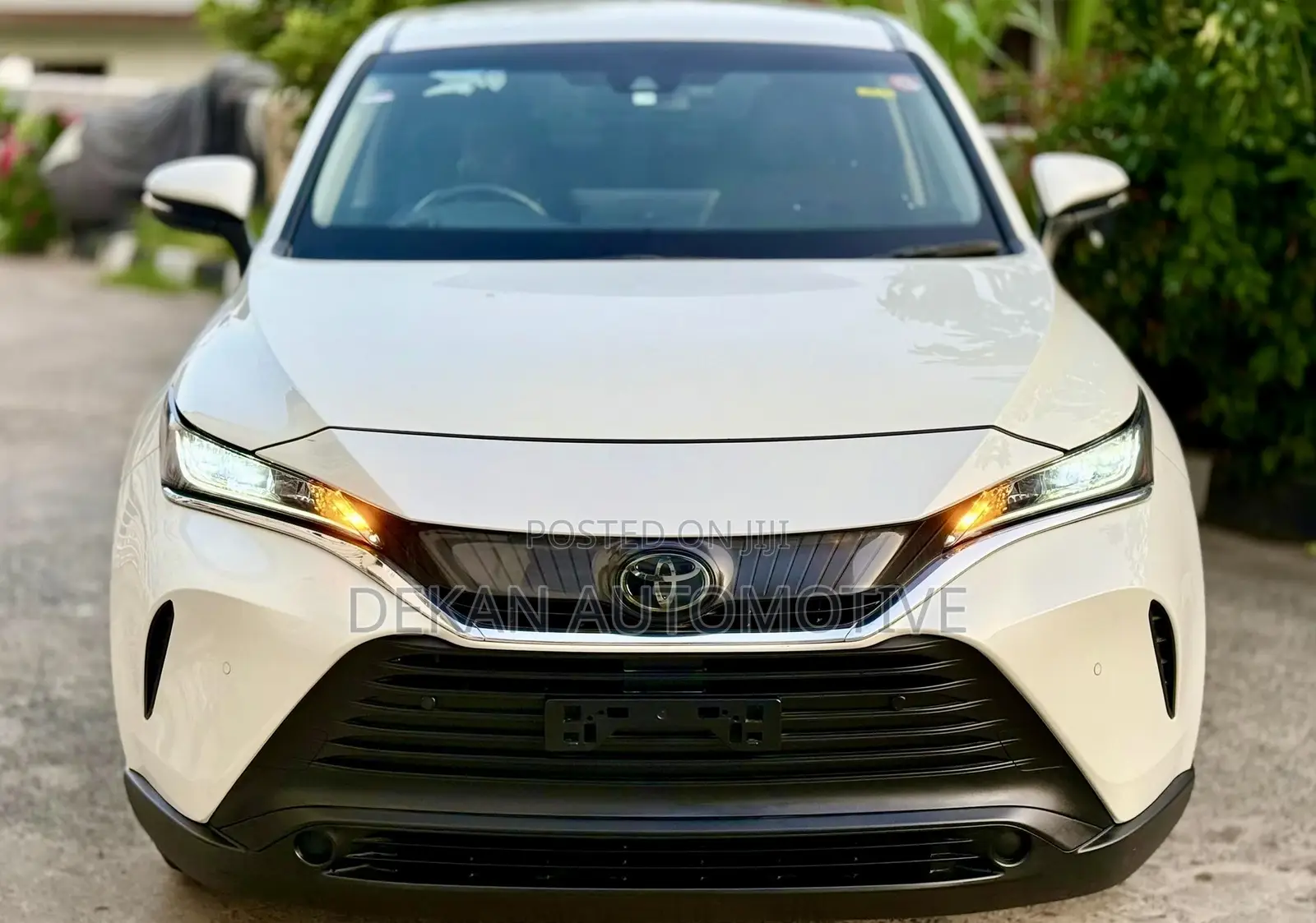 Toyota Harrier 2.5 Hybrid 2021 White
