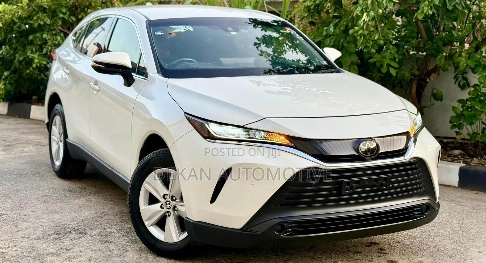 Toyota Harrier 2.5 Hybrid 2021 White