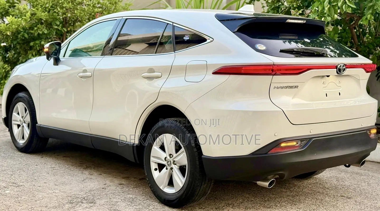 Toyota Harrier 2.5 Hybrid 2021 White