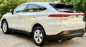 Toyota Harrier 2.5 Hybrid 2021 White