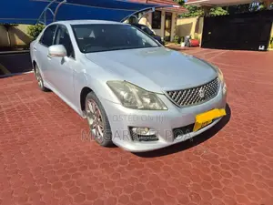 Toyota Crown 2009 Silver