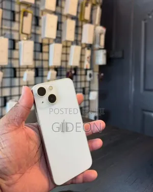 New Apple iPhone 13 128 GB White