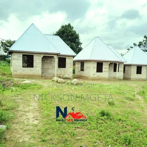 2bdrm House in Dalali_Nick_Mwanza, Buswelu for sale