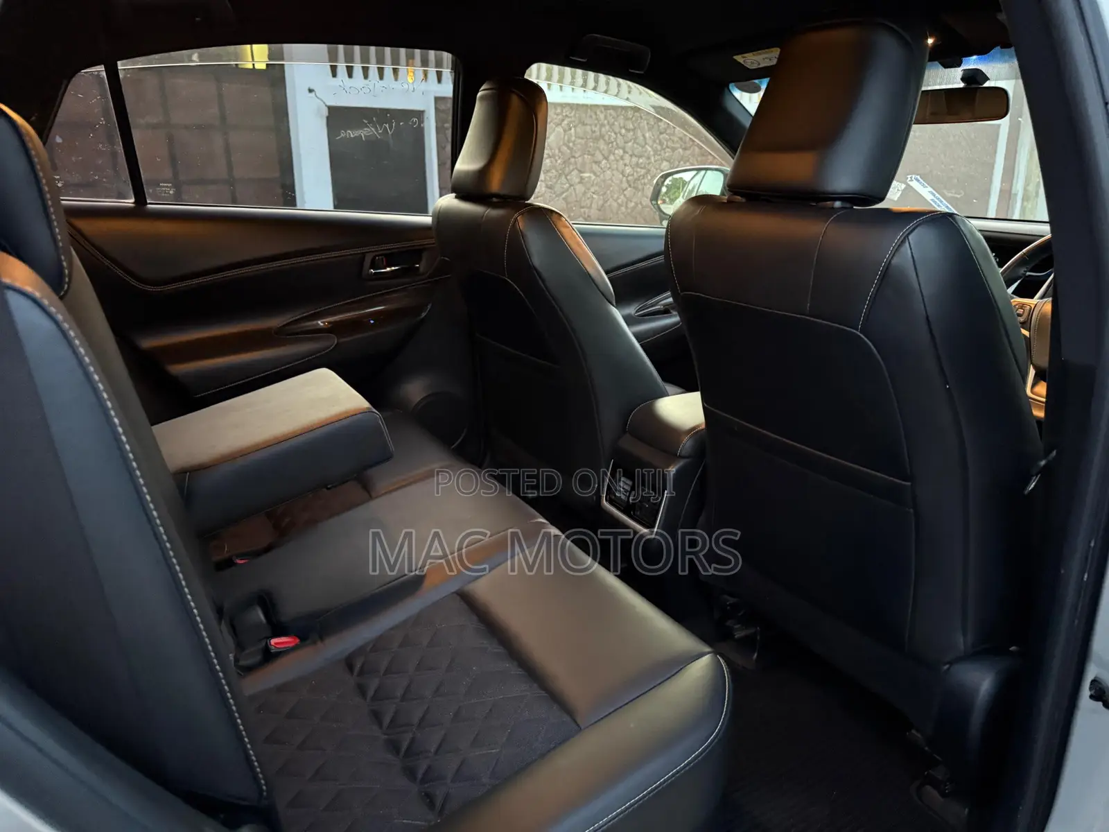 Toyota Harrier 2.0 2014 Silver