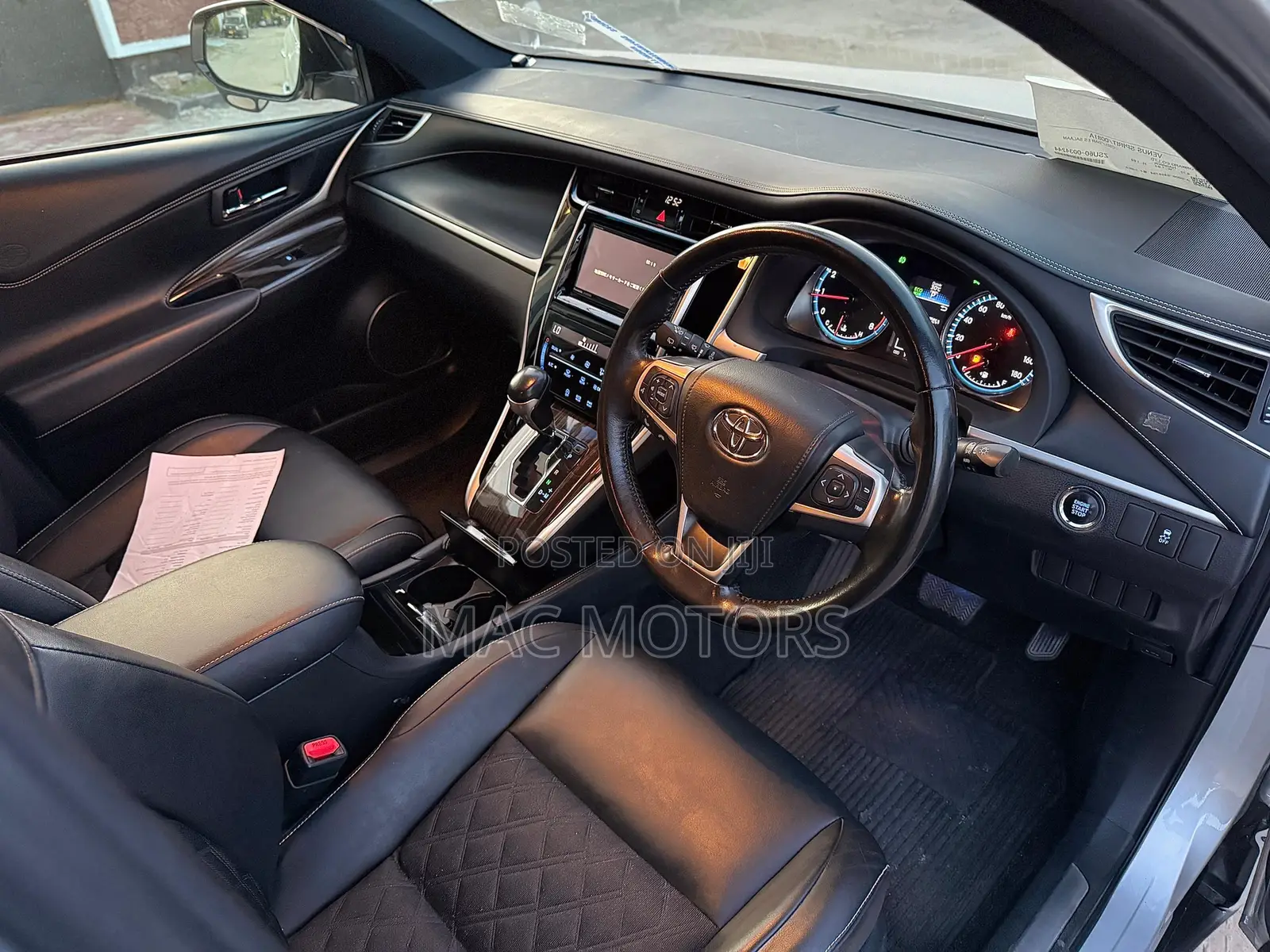 Toyota Harrier 2.0 2014 Silver