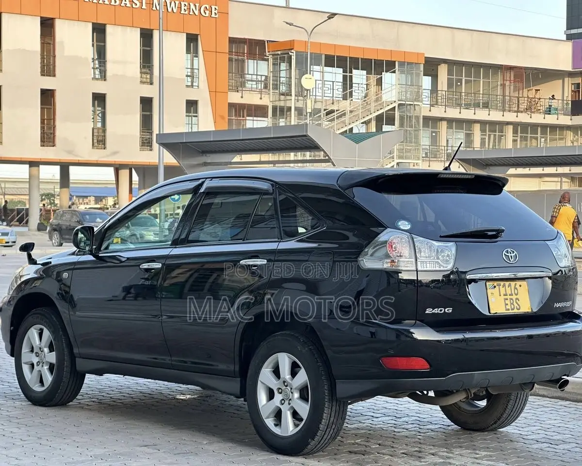 Toyota Harrier 2.4 2010 Black