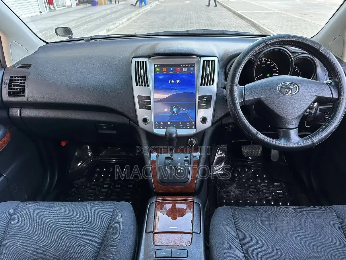Toyota Harrier 2.4 2010 Black