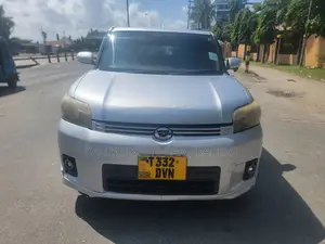 Toyota Corolla Rumion 2010 Silver