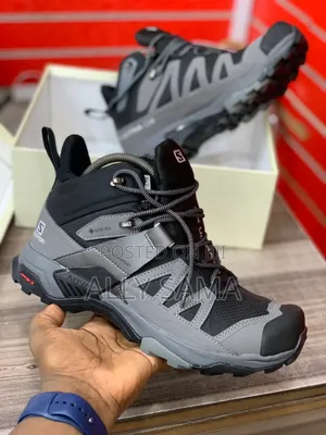 Men's Sneakers Salomon Material Leather