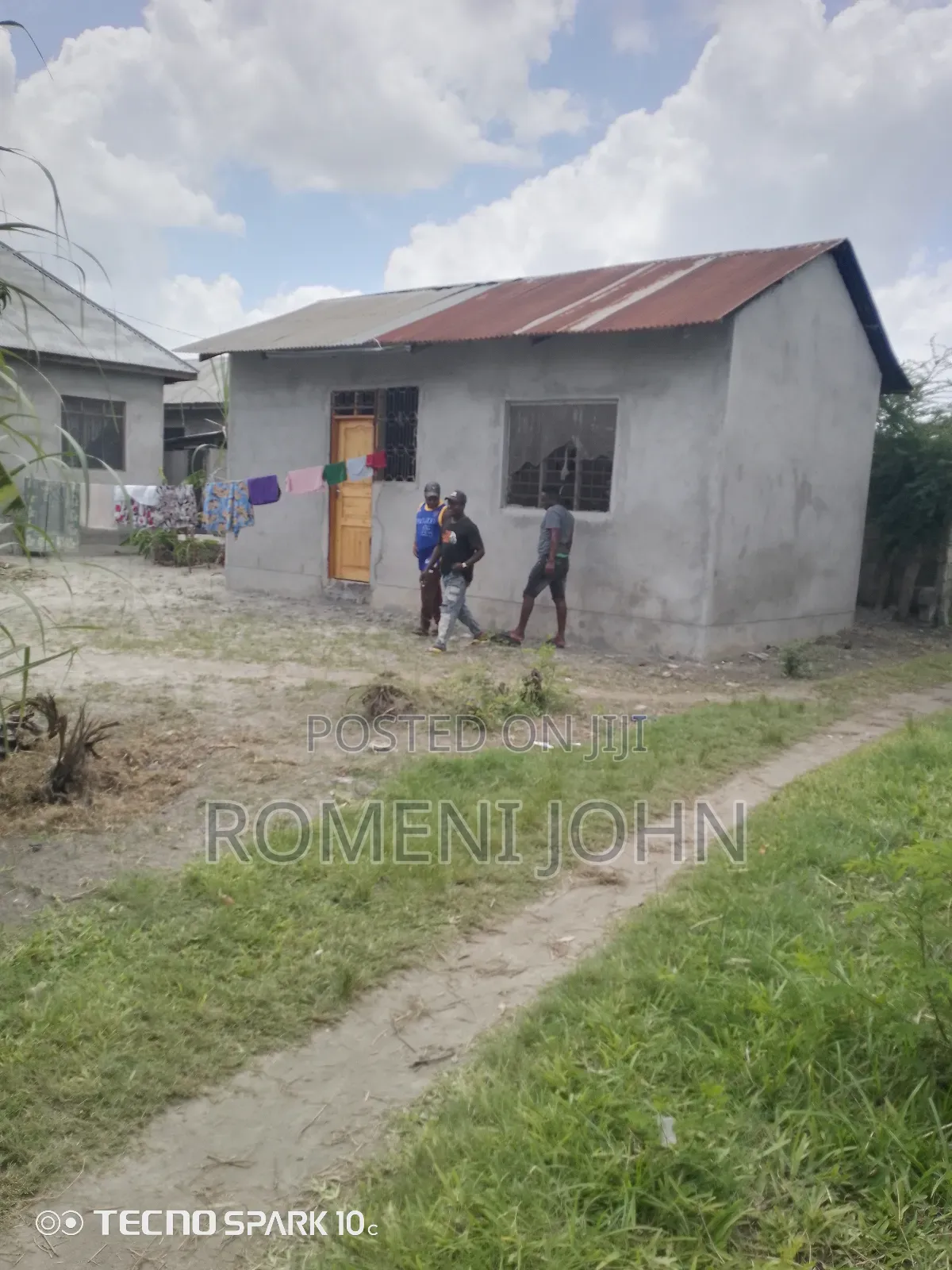 6bdrm Apartment in Tanzania Daresalaam, Ilala for sale