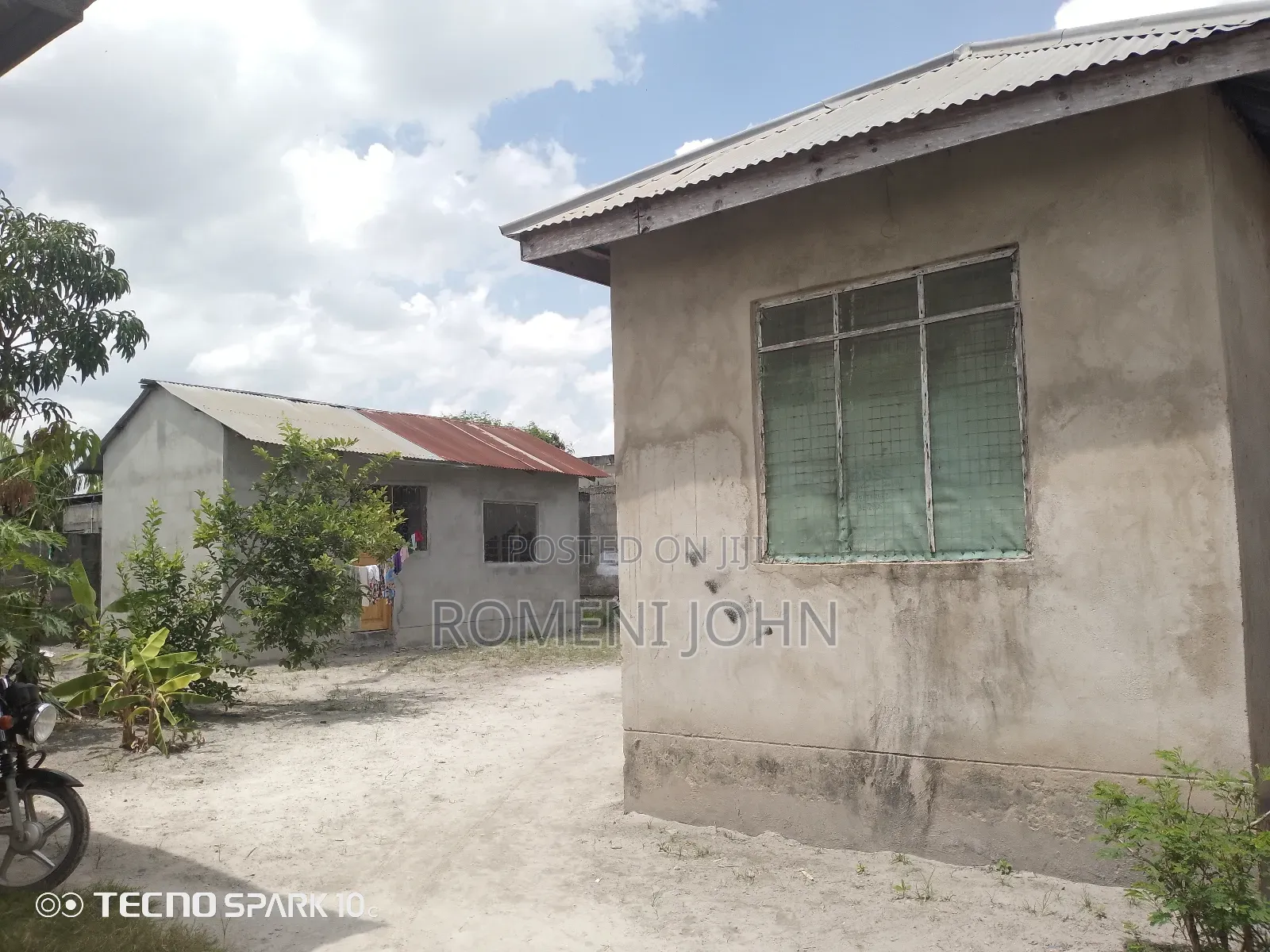 6bdrm Apartment in Tanzania Daresalaam, Ilala for sale