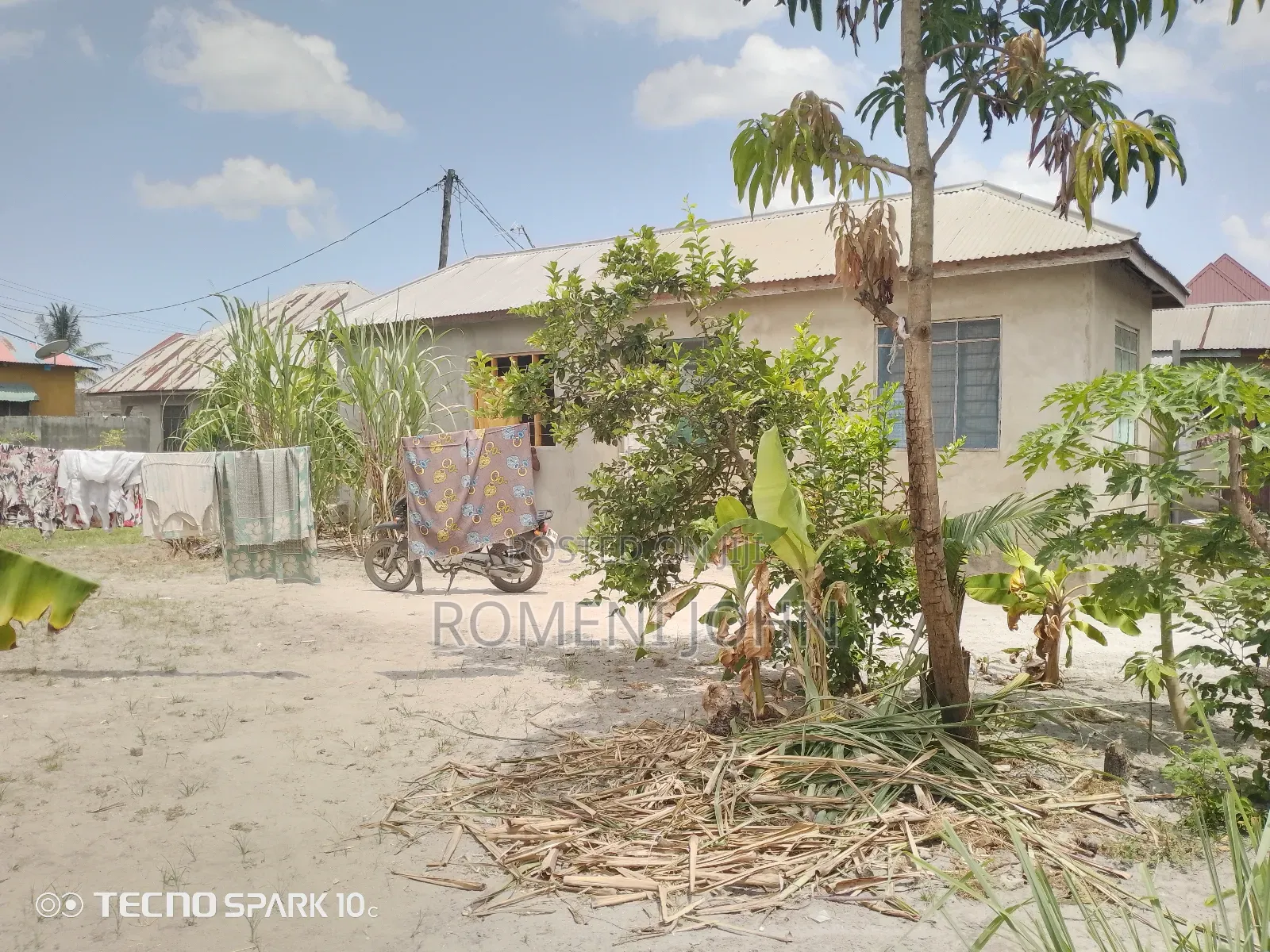 6bdrm Apartment in Tanzania Daresalaam, Ilala for sale