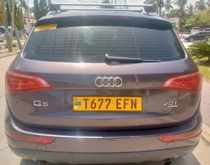 Audi Q5 2011 Gray