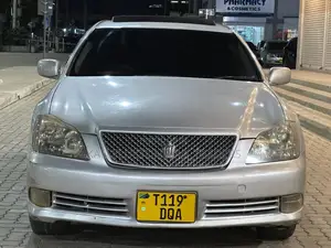 Toyota Crown Royale 2005 Silver