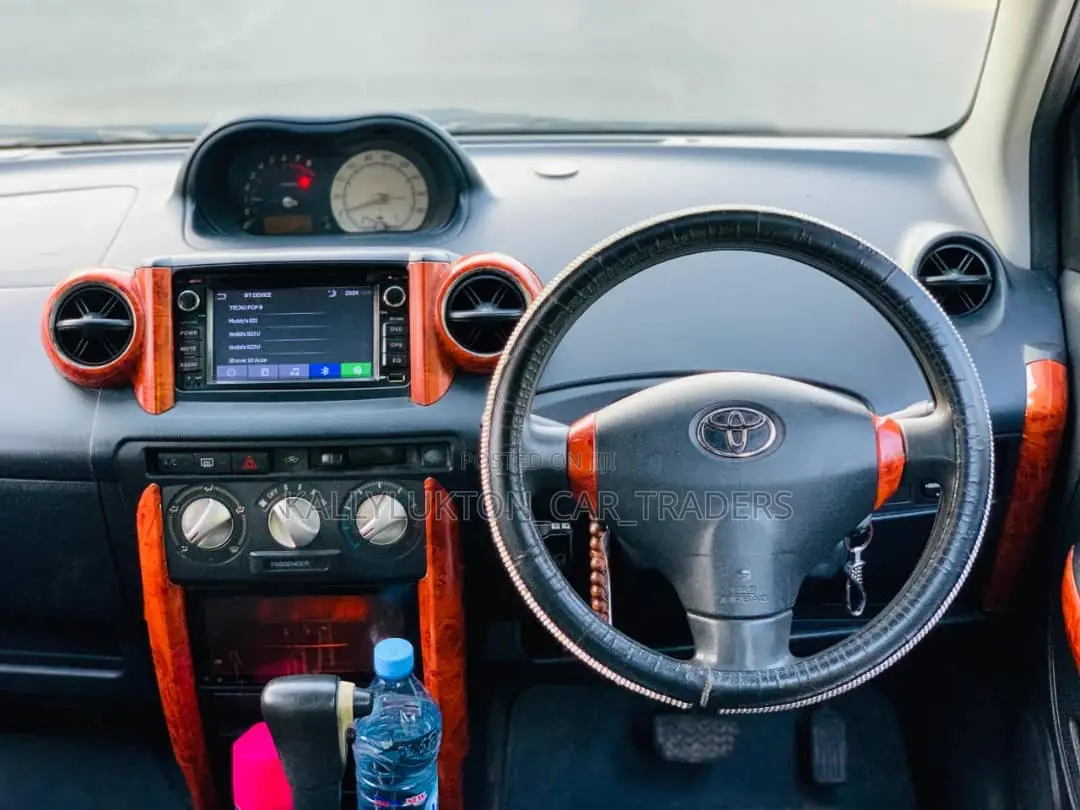 Toyota IST 2005 White