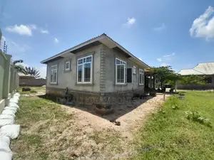 3bdrm House in Kigamboni Kibugumo for sale