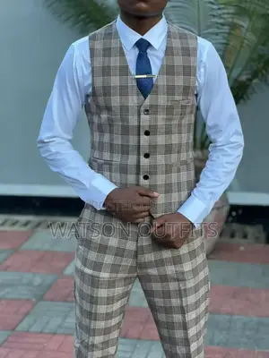 Best Quality Men Half Suits(Kizibao Suruali)