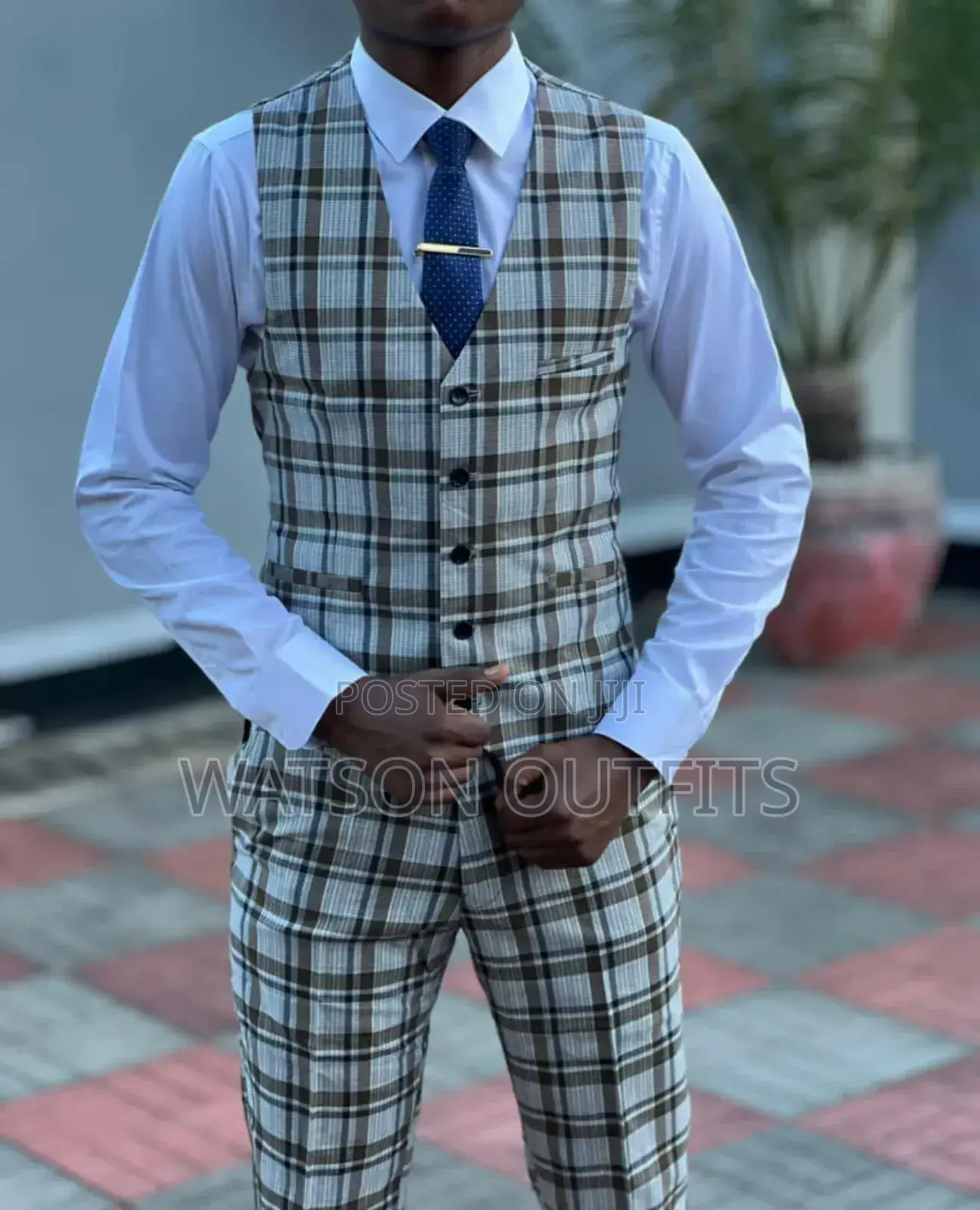 Best Quality Men Half Suits(Kizibao Suruali)