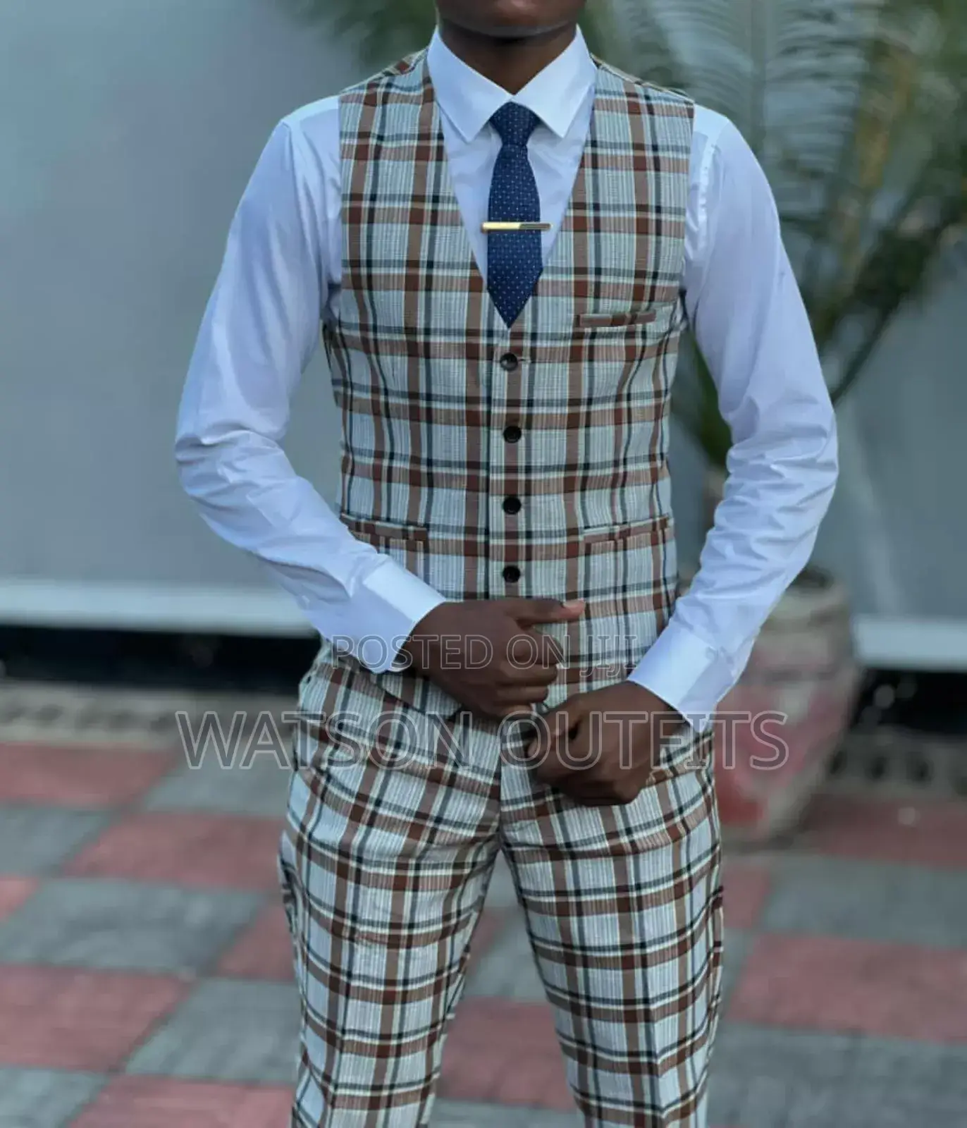 Best Quality Men Half Suits(Kizibao Suruali)