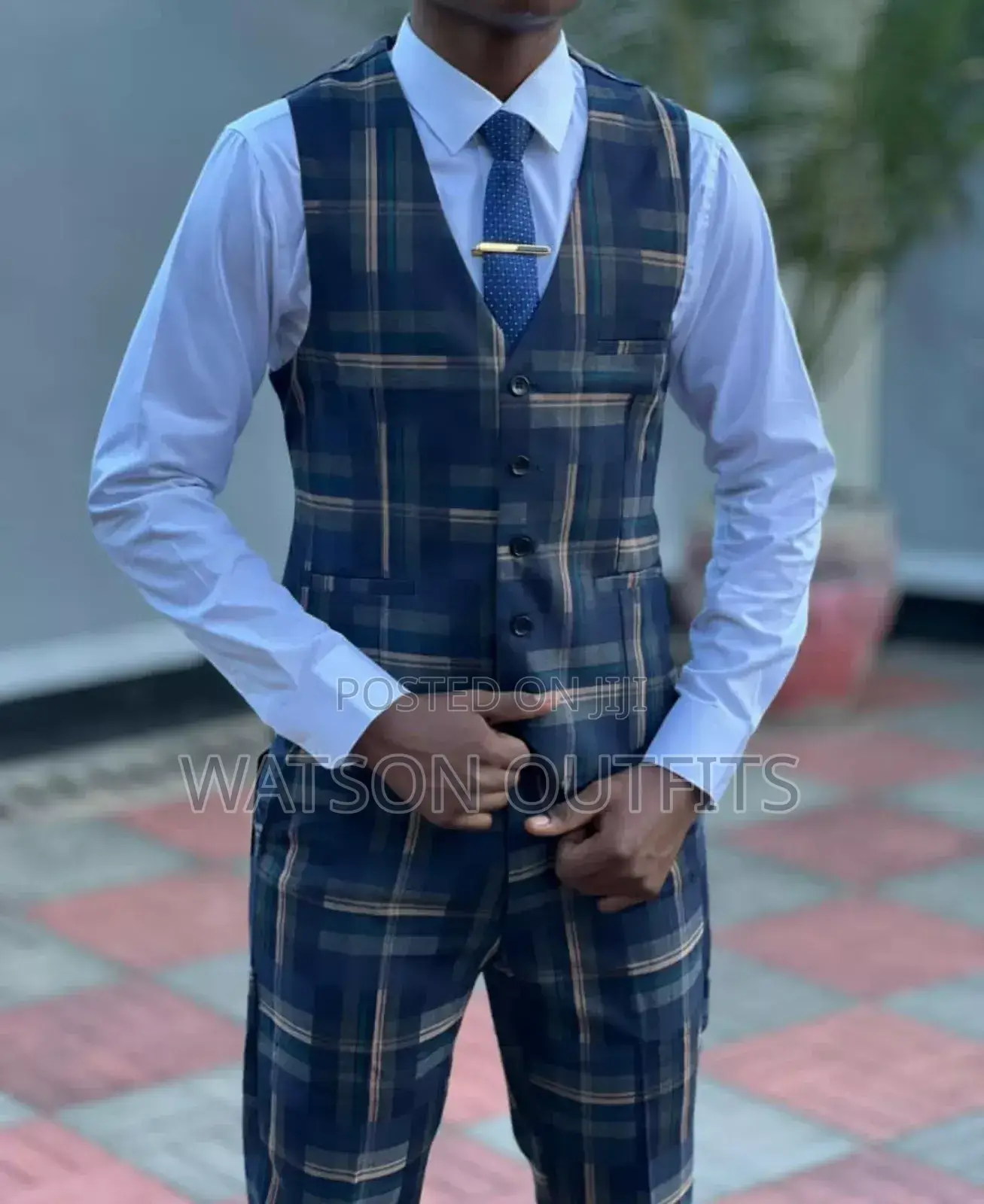 Best Quality Men Half Suits(Kizibao Suruali)