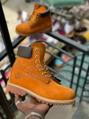 Super Best Quality Men Shoes/Boots
