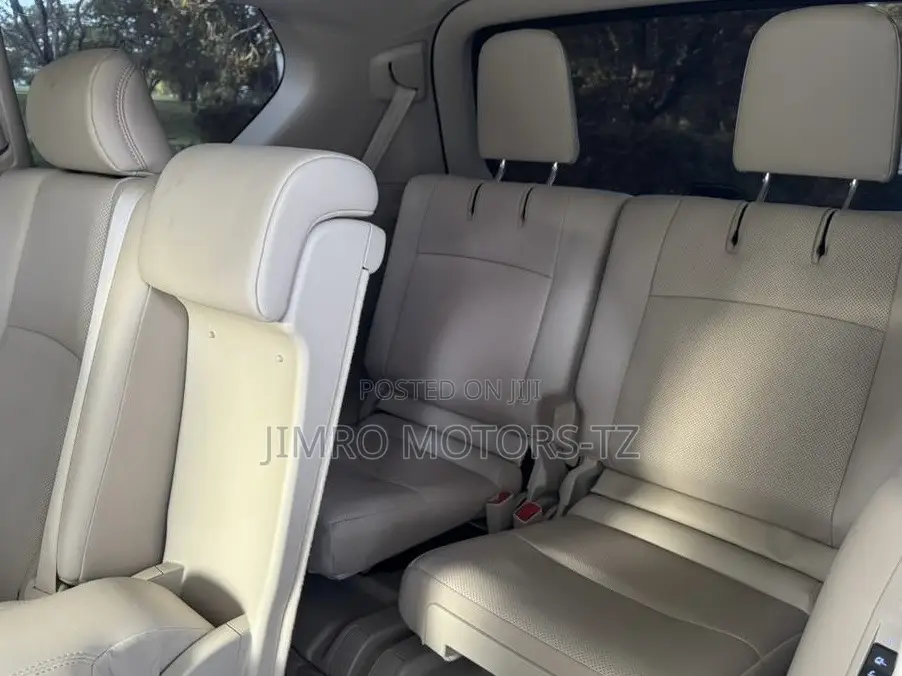 Toyota Land Cruiser Prado 2023 White