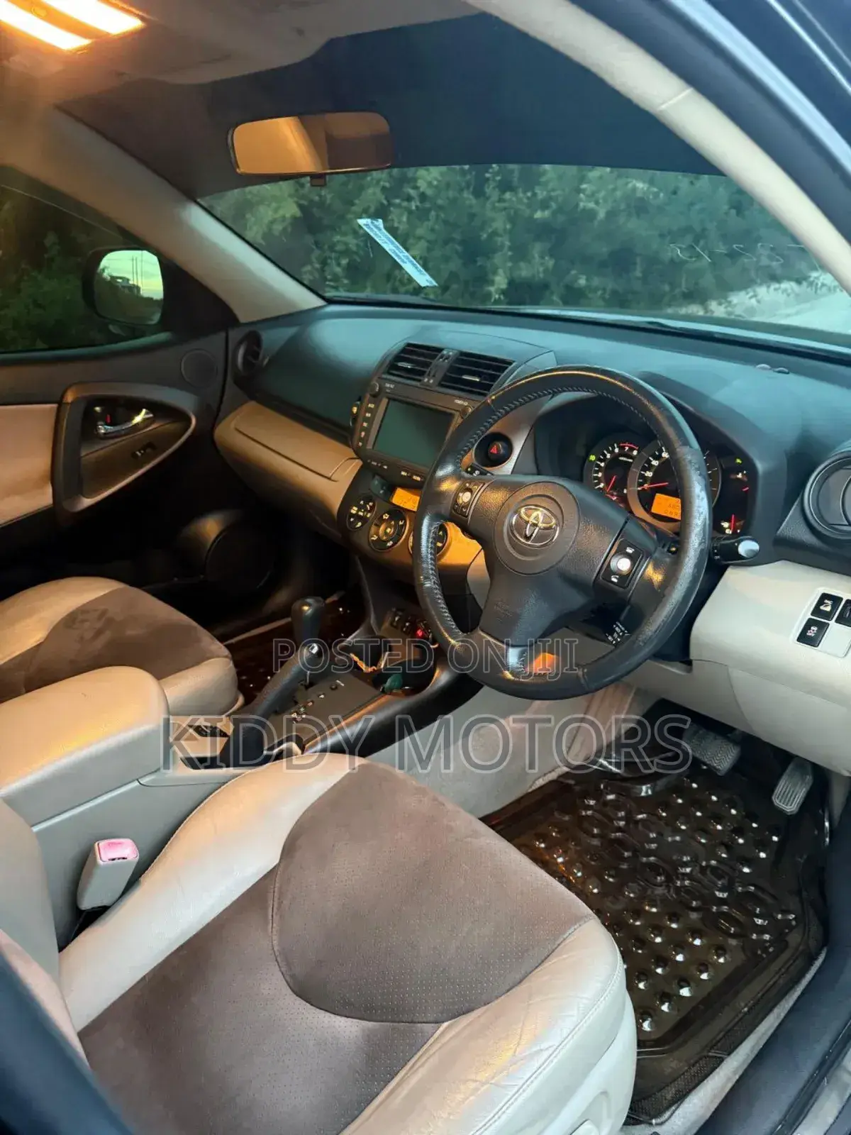 Toyota Vanguard 2009 Gray