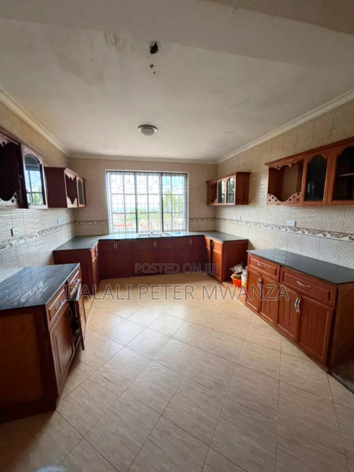 4bdrm House in Airport Road, Ilemela for rent