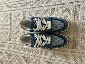 Louis Vuitton (Lv) Shoes Viatu