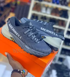 New Original Merrell Men Sneakers/Shoes
