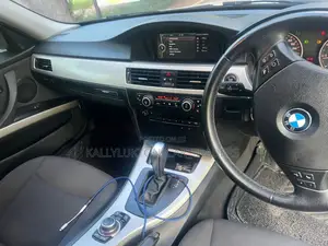 BMW 3 Series 2006 White