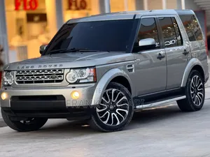 Land Rover Discovery 2014 Gold