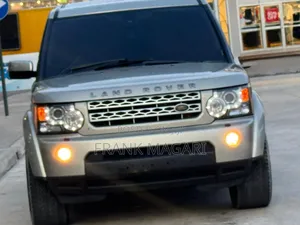 Land Rover Discovery 2014 Gold