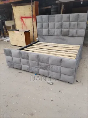 Bedsofa 6*6 Ina Droo Moja Rangi Ya Gray