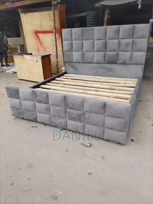 Bedsofa 6*6 Ina Droo Moja Rangi Ya Gray