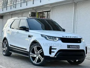 Land Rover Discovery 2018 White