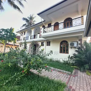 4bdrm Duplex in Mbez Beach for rent
