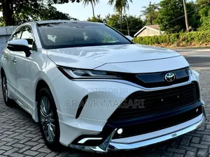 Toyota Harrier 2022 White