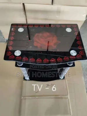 Glass Simple Tv Showcase