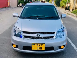 Toyota IST 2006 Silver