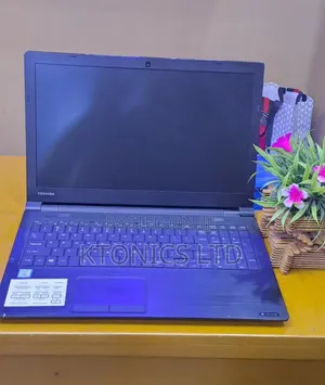 Laptop Toshiba Satellite Pro B40 8GB Intel Core I3 HDD 700GB