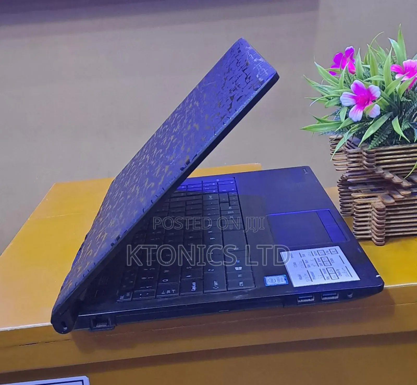 Laptop Toshiba Satellite Pro B40 8GB Intel Core I3 HDD 700GB
