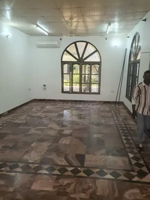 3bdrm House in Mikochen B, Mikocheni for rent