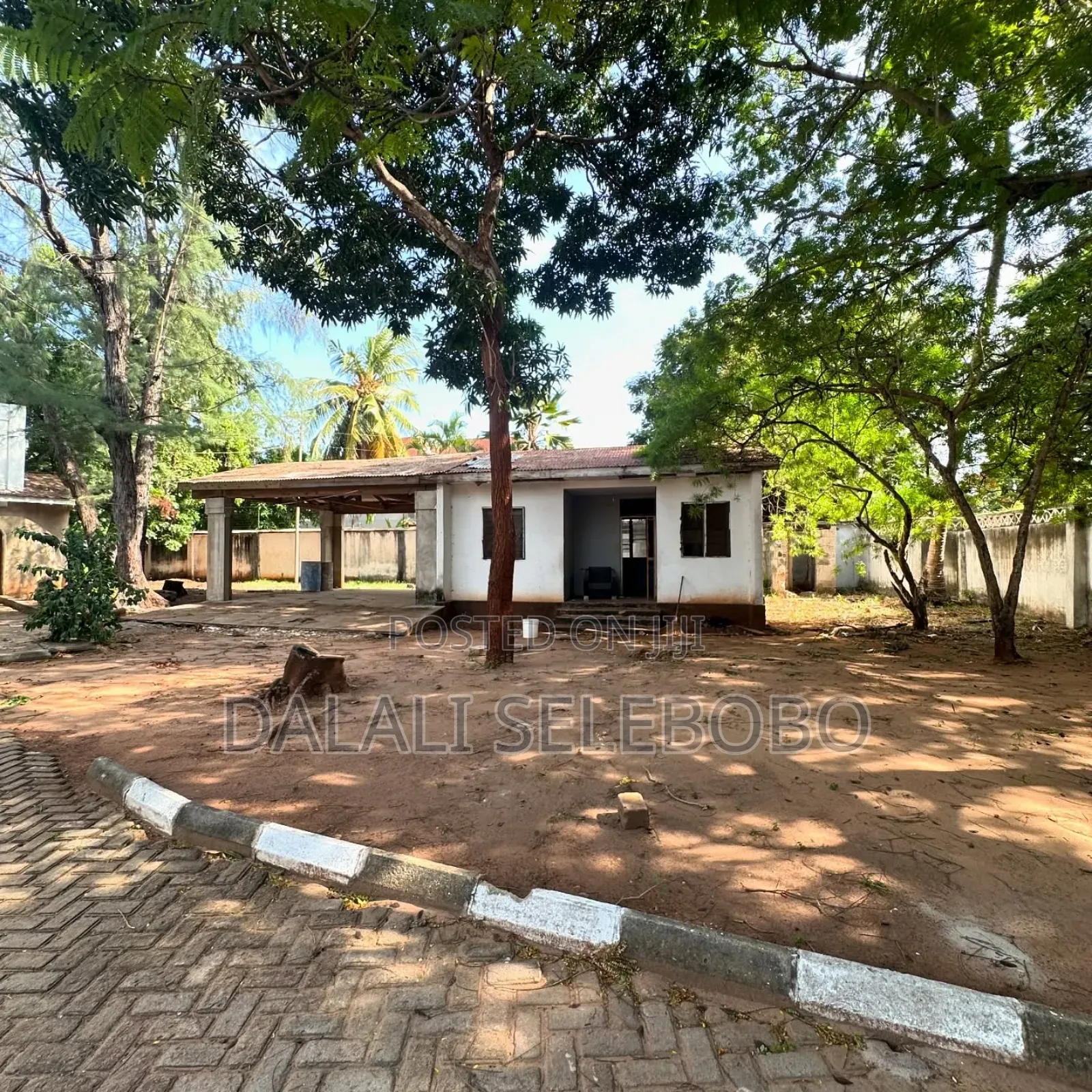 5bdrm Bungalow in Mbezi Beach for rent