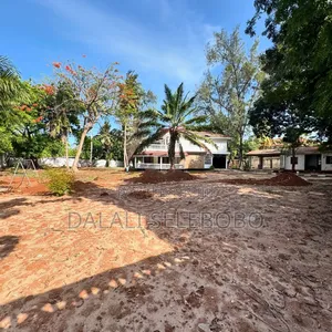 5bdrm Bungalow in Mbezi Beach for rent