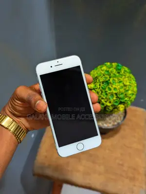 Apple iPhone 7 32 GB Silver